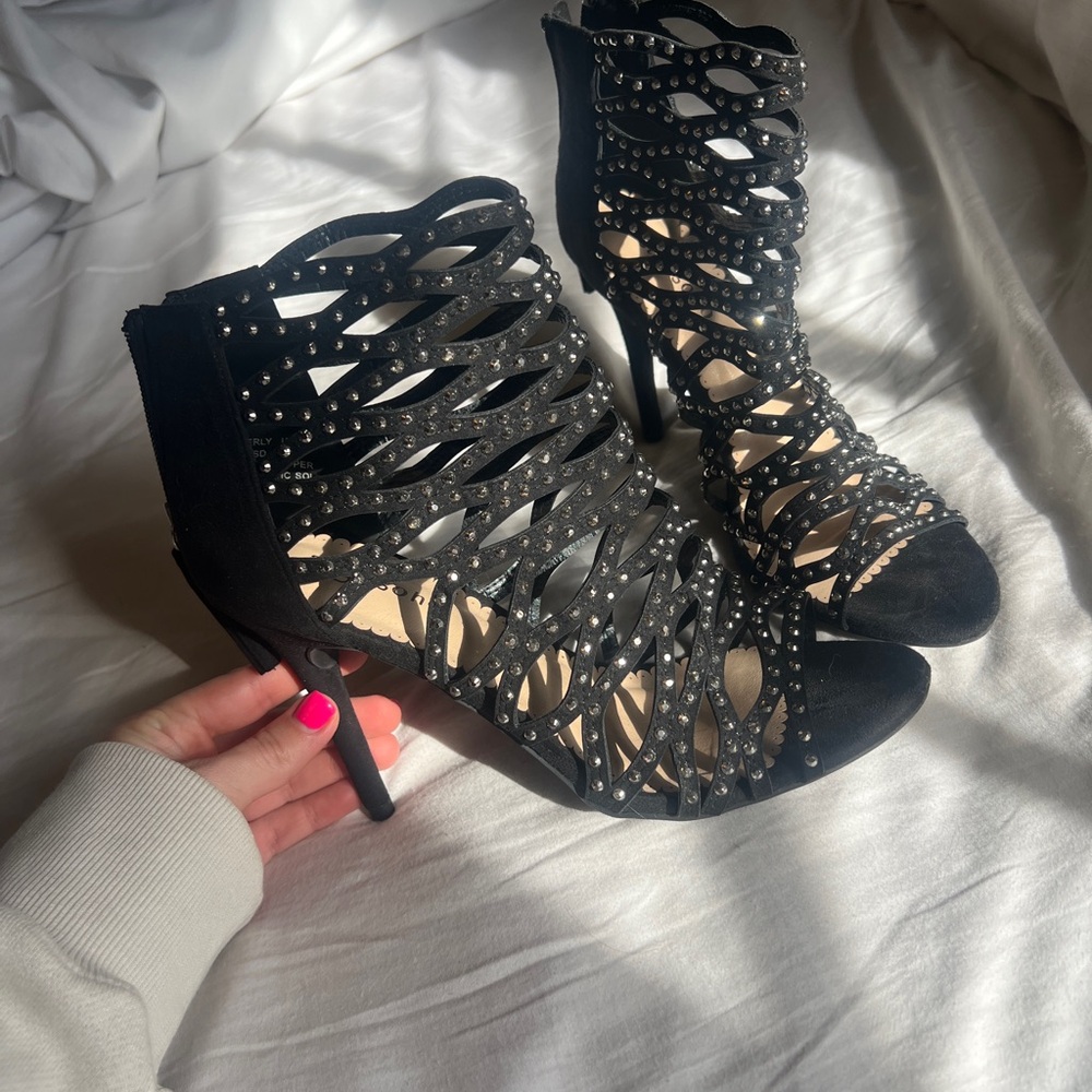 Elegant Black Studded Women's Heels